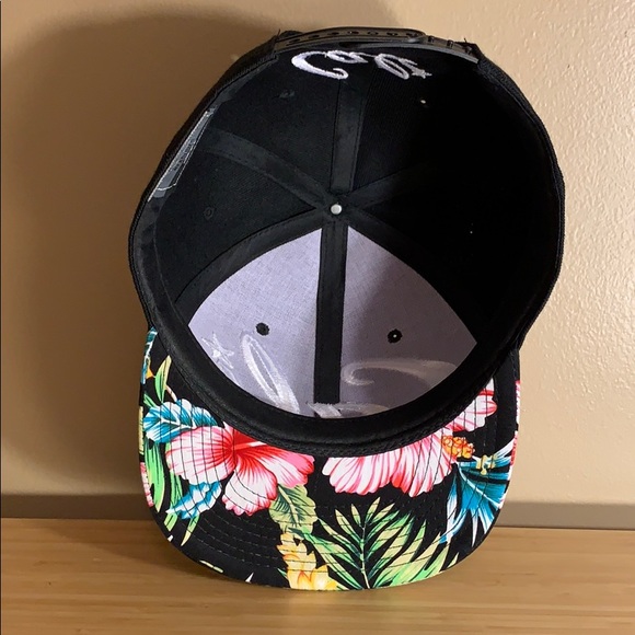 Cali Hat - Picture 4 of 4